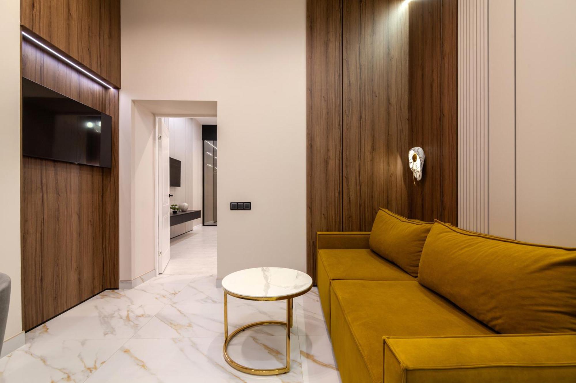 Апартаменты Leogrand Jacuzzi On Malaniuka 2 Львов Экстерьер фото